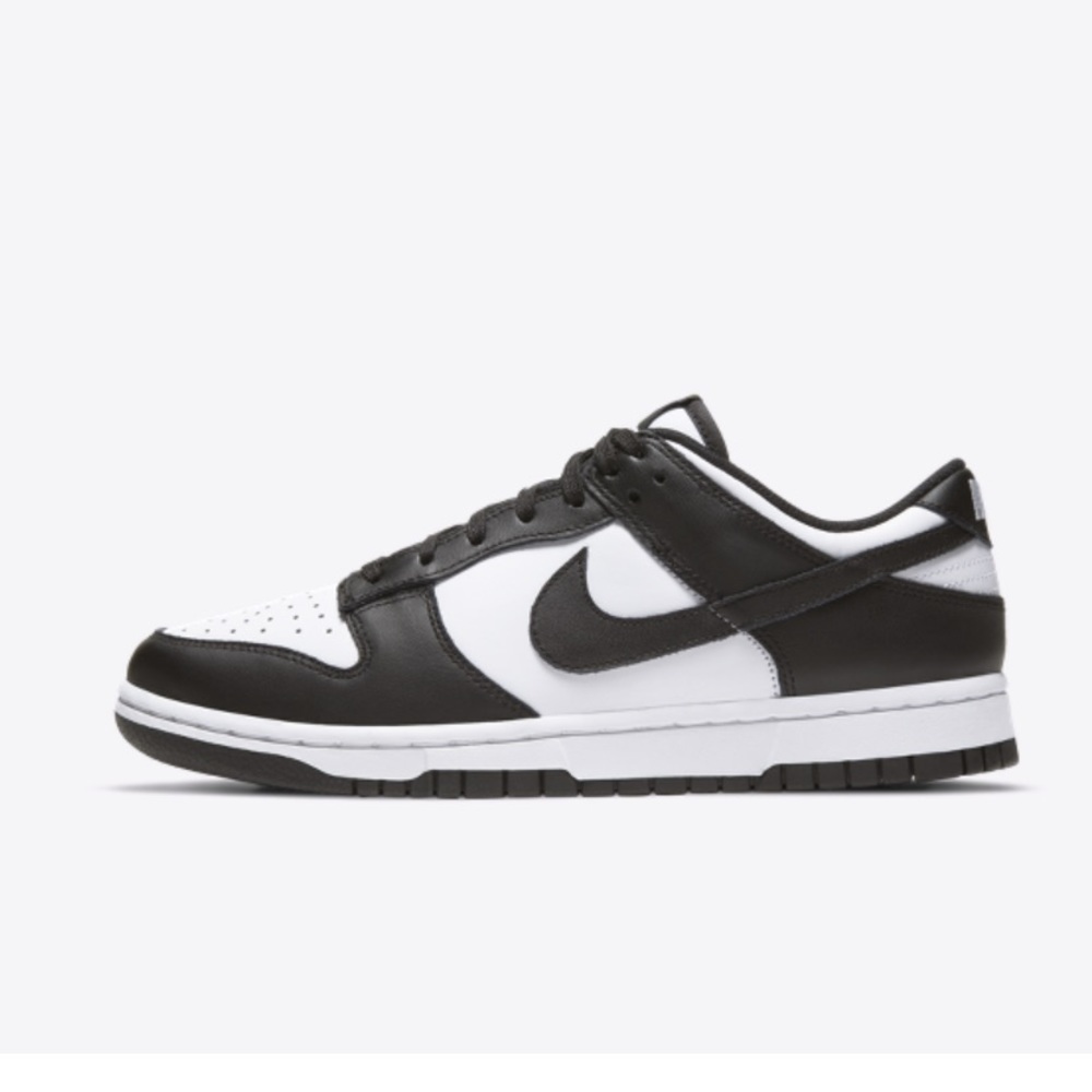 NWT‼️ Womens Panda Dunk Low